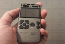 Professional digital voice recorder with large display, MP3 player and password protection